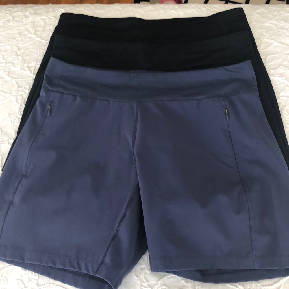 One pair left in black! Columbia Athletic / Hiking Shorts size L